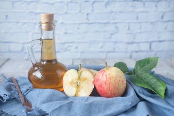 Comment utiliser le vinaigre de cidre pour un cuir chevelu sans pellicules ?