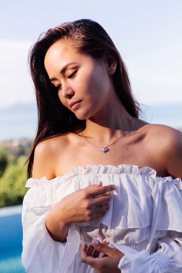 Acheter un collier personnalisé pour femme : des idées de personnalisation pour chaque occasion spéciale